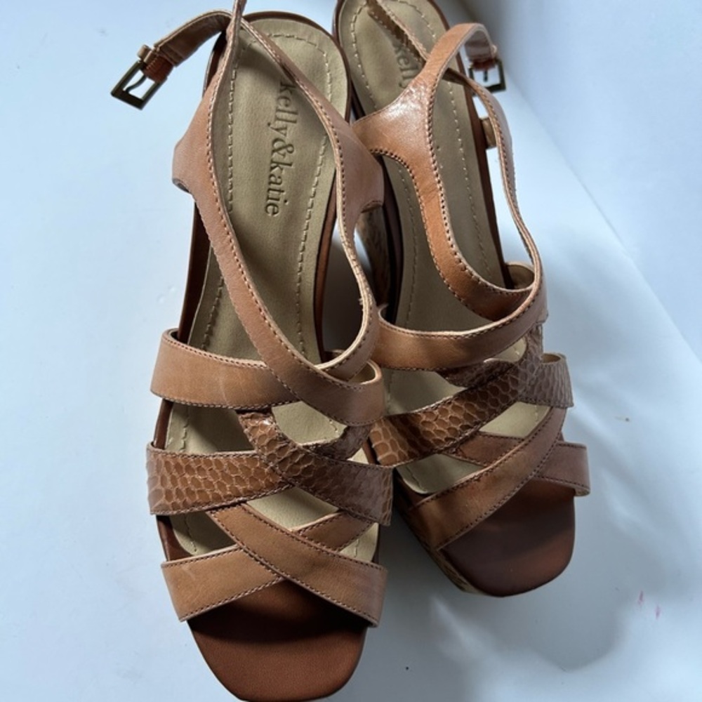 NEW KELLY and KATIE camel wedge platform sandal- size 9